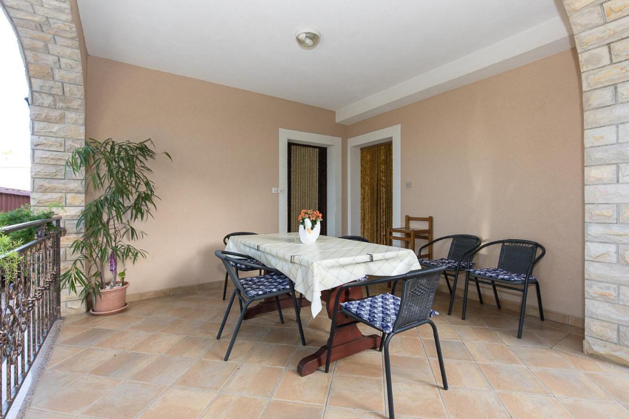 Apartment Stefano Vrh  エクステリア 写真